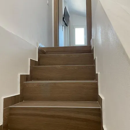 بيت للعطل The Frog يميناريا