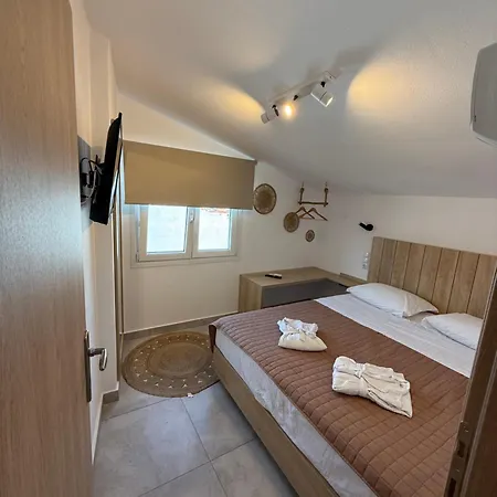 The Frog * يميناريا